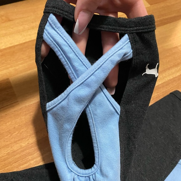 Victoria’s Secret cropped leggings - Picture 2 of 3